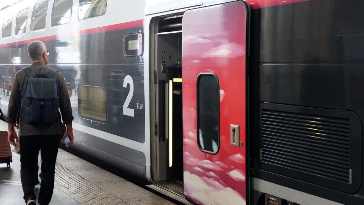 La carte Liberté TGV INOUI : le guide complet (avec prix en baisse pour 2025 !)