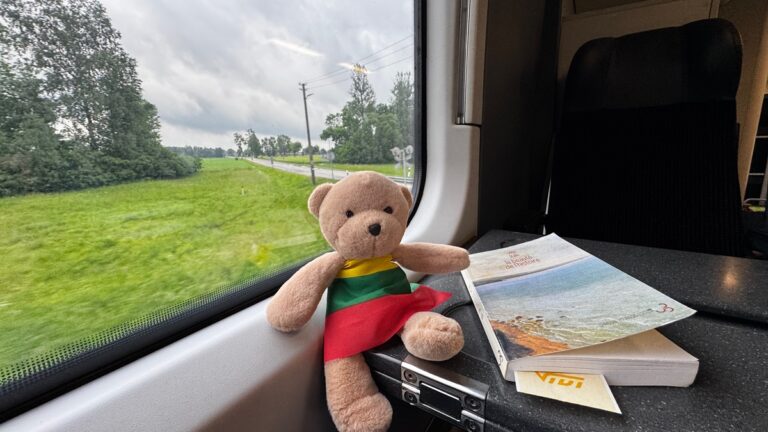 Récit d’un voyage des pays baltes à Paris en train