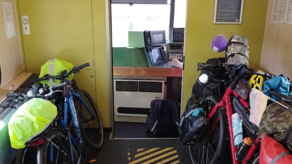 Un tour d'Europe à vélo et en train - train régional allemagne