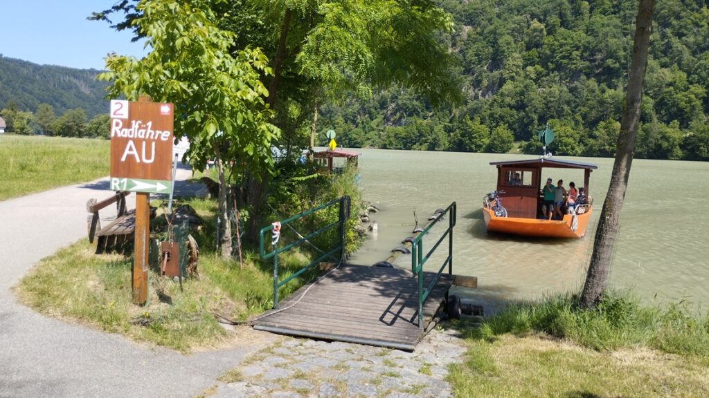 Un tour d'Europe à vélo et en train - traversée du danube